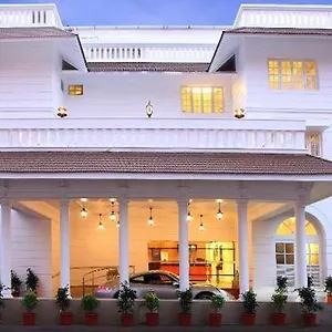 https://hotel-luciya-palace.kerala-hotels.net