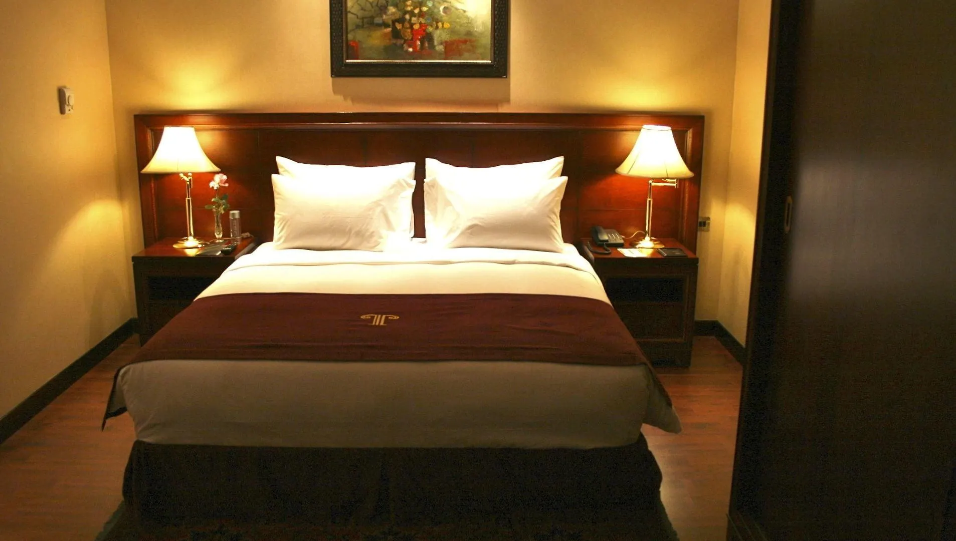 Trianon Royal Hotel Αμπού Ντάμπι 0*,