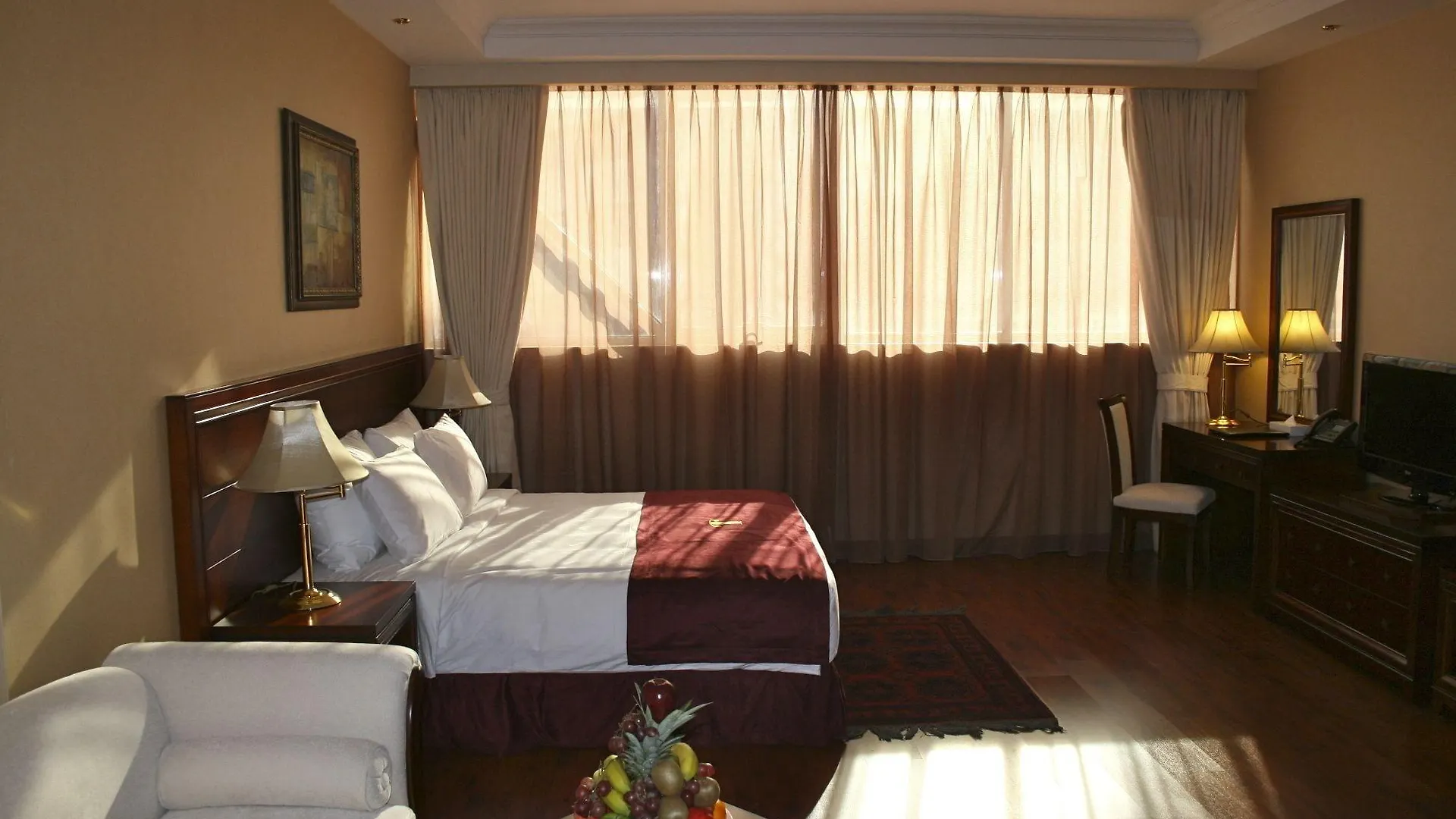 Trianon Royal Hotel Αμπού Ντάμπι
