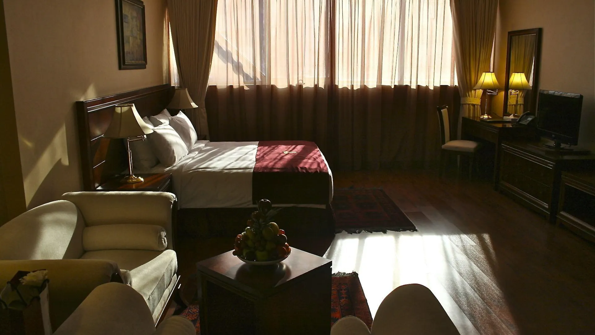 Trianon Royal Hotel Αμπού Ντάμπι