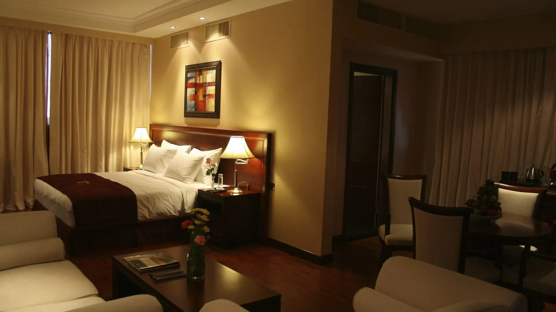 Trianon Royal Hotel Αμπού Ντάμπι 0*,