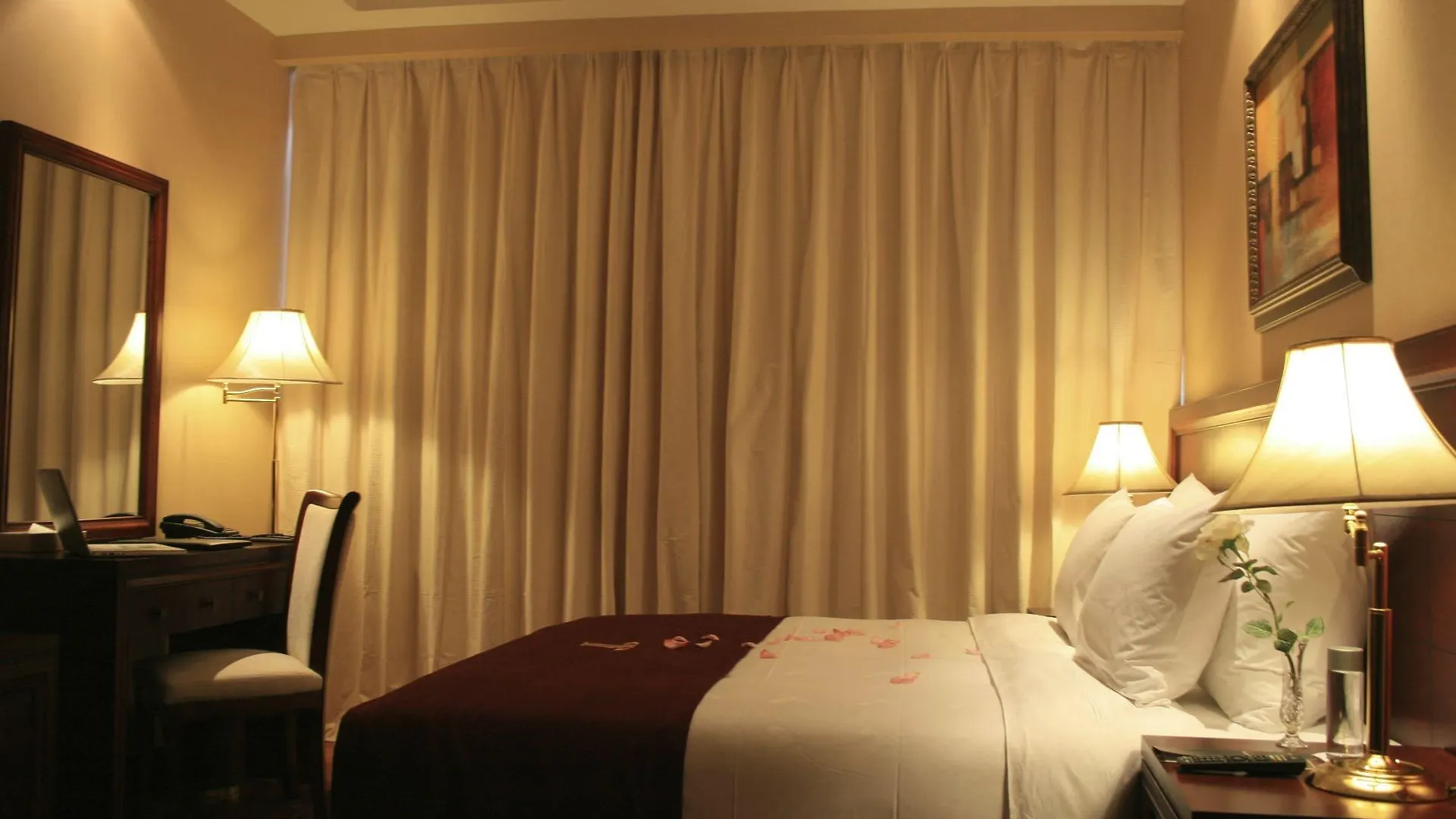 Trianon Royal Hotel Αμπού Ντάμπι 0*,  Ηνωμένα Αραβικά Εμιράτα