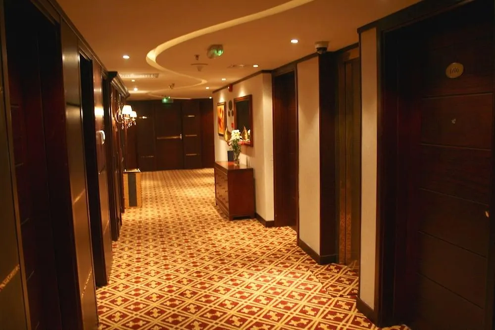 Trianon Royal Hotel Αμπού Ντάμπι